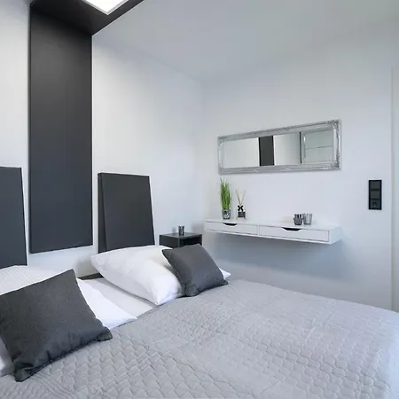 Haus Titania Sonne & *