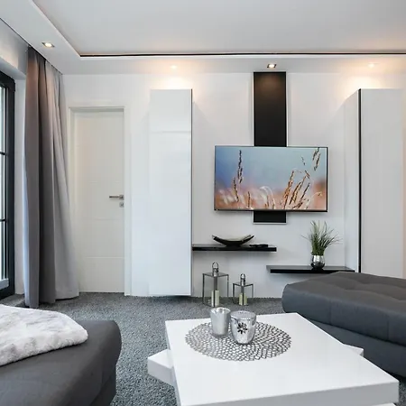 アパート Haus Titania Sonne & *